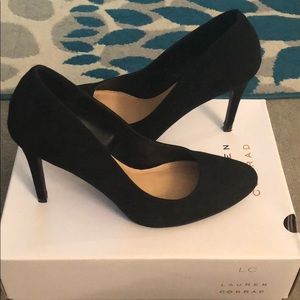 Lauren Conrad Black Suede Pumps